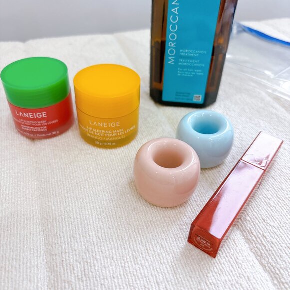 2 LIP BALM, 1 HAIR OIL, 2 TOOTH BRUSH HOLDERS, AND GIFTS, PRICE FOR ALL - Picture 2 of 7